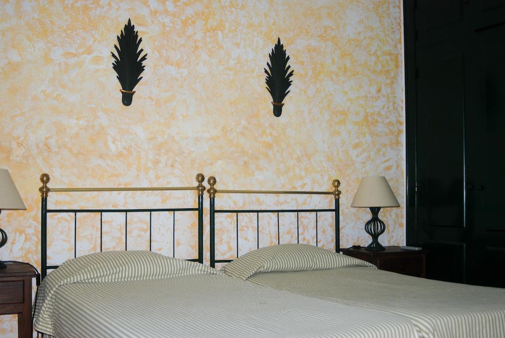 Herdade Da Samarra Hotel Viana do Alentejo Kamer foto