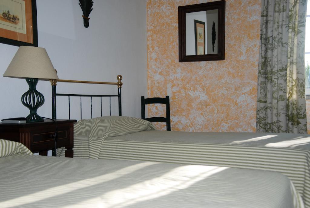 Herdade Da Samarra Hotel Viana do Alentejo Kamer foto